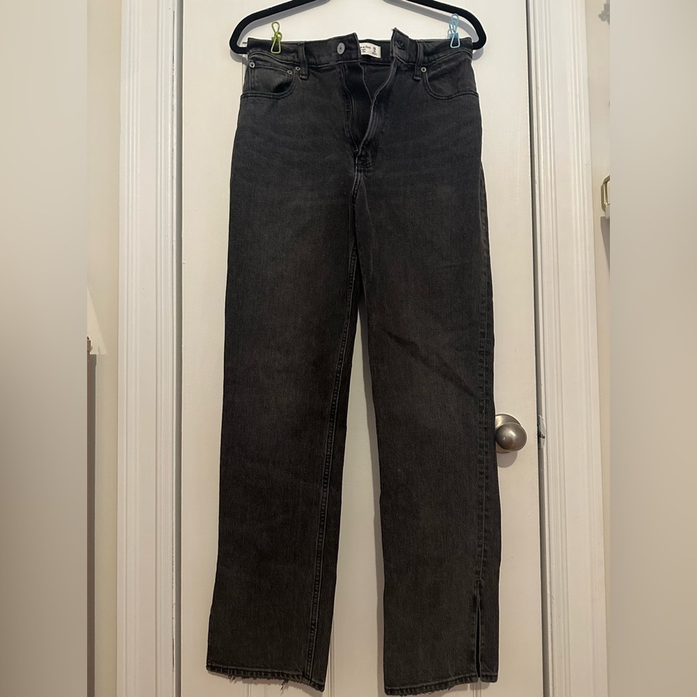 Abercrombie & Fitch Ultra High Rise 90s Straight Jean